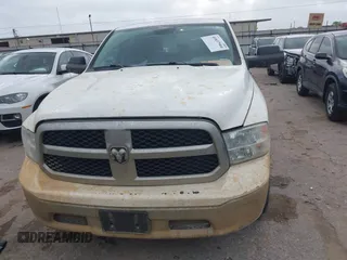 2019 Ram 1500 Express z VIN 1C6RR7FT5KS726409, wystawiony jako IAAI lot #41837904 z przebiegiem 151 673 mil mil oraz . Historia ofert i sprzedaży dostępna na DreamBid. Obrazek 12.