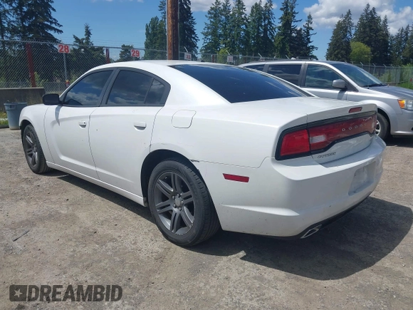 2014 Dodge Charger SXT z VIN 2C3CDXHG6EH267131, wystawiony jako IAAI lot #42321246 z przebiegiem 95 385 mil mil oraz . Historia ofert i sprzedaży dostępna na DreamBid. Obrazek 3.