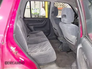 2000 Honda CR-V LX with VIN JHLRD1845YS016738, listed as a IAAI auction lot 42046530 with 0 mi miles. Bid and sale history available at carsss.com. Image 8.