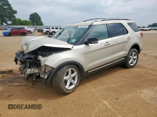2017 Ford Explorer XLT z VIN 1FM5K8D85HGA10343, wystawiony jako Copart lot #56864105 z przebiegiem 56 339 mil mil oraz Szkoda całkowita • Salvage title. Historia ofert i sprzedaży dostępna na DreamBid. Obrazek 1.