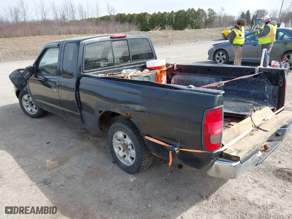 2000 Nissan Frontier 2WD XE with VIN 1N6DD26S1YC307758, listed as a IAAI auction lot 41902443 with 76,560 mi miles. Bid and sale history available at carsss.com. Image 3.