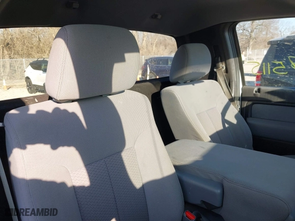 2014 Ford F-150 XL with VIN 1FTNF1CF4EKD17186, listed as a IAAI auction lot 41785115 with 223,245 mi miles. Bid and sale history available at carsss.com. Image 8.