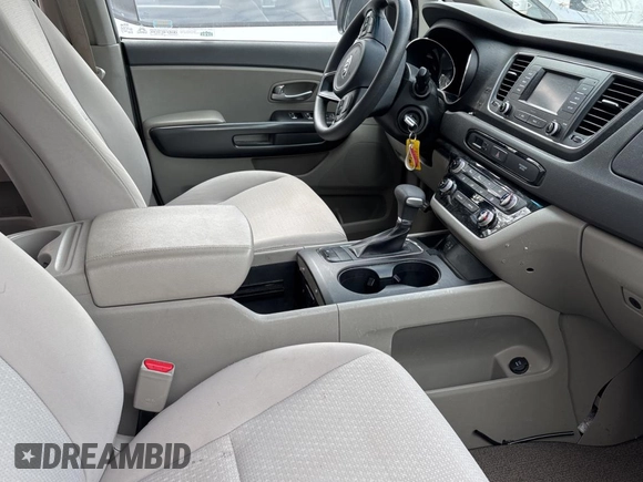 2018 Kia Sedona L with VIN KNDMA5C17J6403388, listed as a Copart auction lot 47965185 with 159,896 mi miles and Clean Title. Bid and sale history available at carsss.com. Image 5.