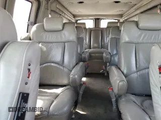 2003 GMC Savana z VIN 1GDGG29U031206019, wystawiony jako Copart lot #48920054 z przebiegiem Nie podano mil oraz Szkoda całkowita • Salvage title. Historia ofert i sprzedaży dostępna na DreamBid. Obrazek 10.