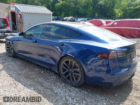 2022 Tesla Model S with VIN 5YJSA1E55NF486443, listed as a IAAI auction lot 42720110 with Not provided miles and . Bid and sale history available at DreamBid. Image 3.