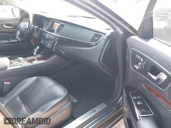2015 Kia K900 Luxury with VIN KNALW4D4XF6022834, listed as a IAAI auction lot 42582930 with 140,116 mi miles and . Bid and sale history available at DreamBid. Image 5.