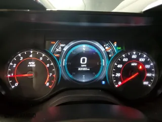 2018 Chevrolet Camaro 2LT with VIN 1G1FC1RS0J0162622, listed as a Copart auction lot 71362134 with 33,180 mi miles and Salvage Title. Bid and sale history available at carsss.com. Image 9.