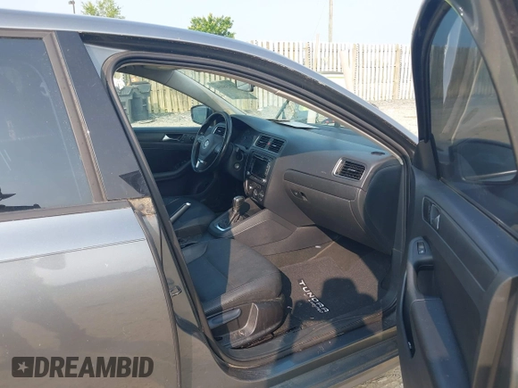 2011 Volkswagen Jetta SE с VIN 3VWDZ7AJ1BM352119, выставлен на аукционе IAAI как лот 42438454 с пробегом 120 328 миль миль и . История ставок и продаж доступна на DreamBid. Изображение 5.