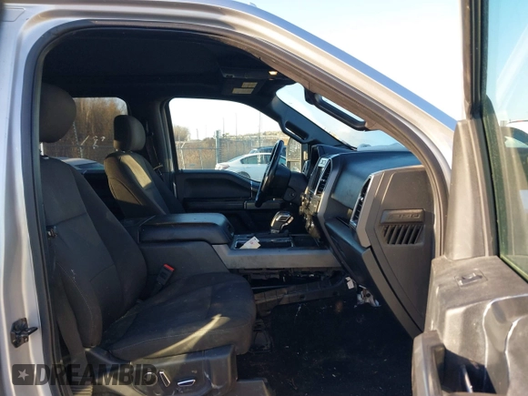 2018 Ford F-150 XL with VIN 1FTFW1EG0JFB44991, listed as a IAAI auction lot 41751140 with 153,051 mi miles. Bid and sale history available at carsss.com. Image 5.
