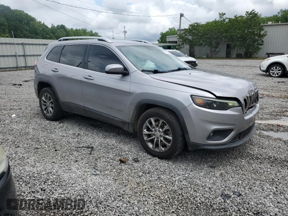 2019 Jeep Cherokee Latitude Plus with VIN 1C4PJLLB8KD176302, listed as a Copart auction lot 58181595 with 175,661 mi miles and Salvage title. Bid and sale history available at DreamBid. Image 4.