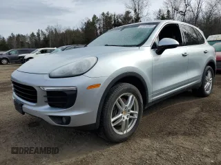 2016 Porsche Cayenne with VIN WP1AA2A29GKA38322, listed as a Copart auction lot 51913385 with 226,197 mi miles and Salvage Title. Bid and sale history available at carsss.com. Image 1.