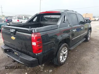 2012 Chevrolet Avalanche LTZ with VIN 3GNTKGE79CG182469, listed as a IAAI auction lot 42679724 with 306,624 mi miles and . Bid and sale history available at DreamBid. Image 4.