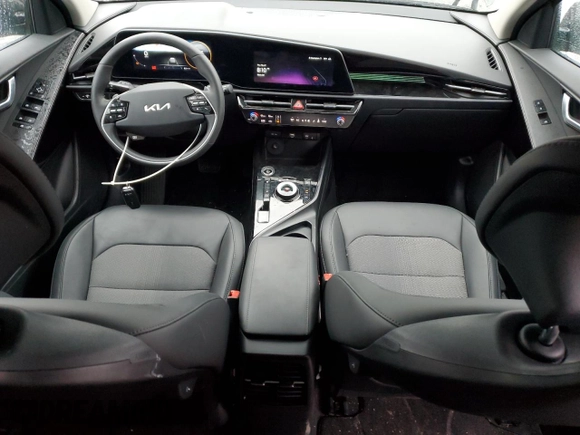 2024 Kia Niro Wind with VIN KNDCR3L18R5128396, listed as a Copart auction lot 46113855 with 4,999 mi miles and Salvage Title. Bid and sale history available at DreamBid. Image 8.