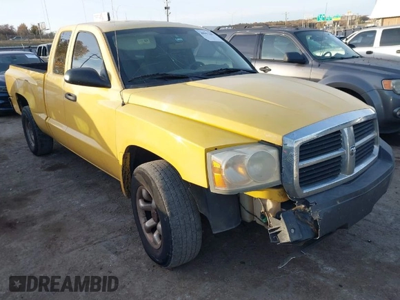 2006 Dodge Dakota ST with VIN 1D7HE22K26S702614, listed as a IAAI auction lot 40957687 with 241,007 mi miles and . Bid and sale history available at DreamBid. Image 1.