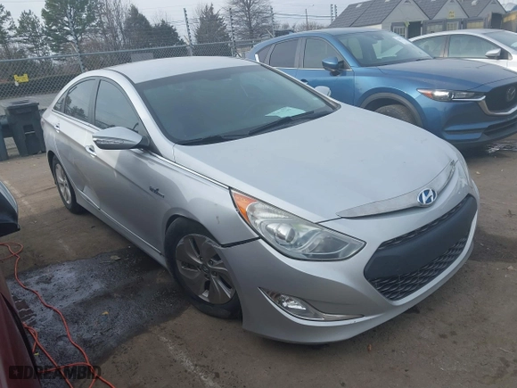 2015 Hyundai Sonata Hybrid Limited with VIN KMHEC4A46FA137237, listed as a IAAI auction lot 41478749 with 125,405 mi miles. Bid and sale history available at carsss.com. Image 13.