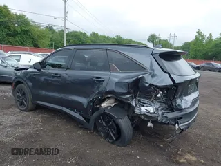 2021 Kia Sorento S z VIN 5XYRLDLC4MG070290, wystawiony jako IAAI lot #42473481 z przebiegiem 40 800 mil mil oraz . Historia ofert i sprzedaży dostępna na DreamBid. Obrazek 6.
