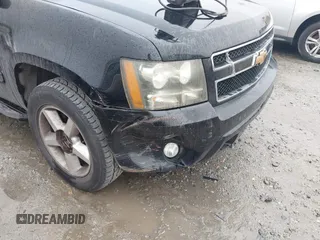 2007 Chevrolet Suburban LT with VIN 3GNFC16J47G118072, listed as a IAAI auction lot 41530035 with Not Provided miles and . Bid and sale history available at DreamBid. Image 13.