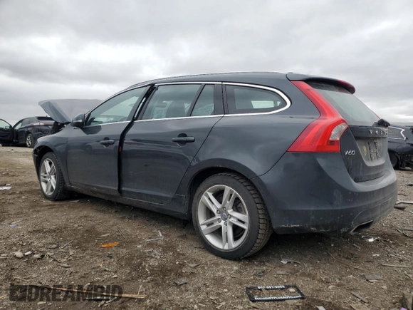 2015 Volvo V60 T5 Premier with VIN YV1612SK2F1221131, listed as a Copart auction lot 43855005 with 0 mi miles and Salvage Title. Bid and sale history available at carsss.com. Image 2.