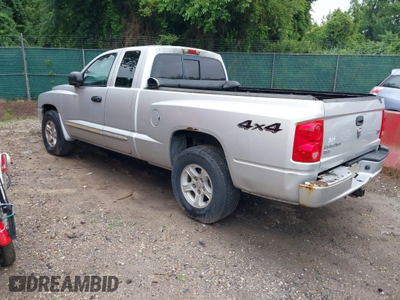 2005 Dodge Dakota SLT с VIN 1D7HW42N85S163868, выставлен на аукционе IAAI как лот 42474804 с пробегом 92 299 миль миль и . История ставок и продаж доступна на DreamBid. Изображение 3.