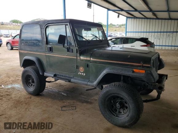1995 Jeep Wrangler Sahara with VIN 1J4FY49S1SP256179, listed as a Copart auction lot 61137334 with 187,391 mi miles and Salvage Title. Bid and sale history available at carsss.com. Image 4.