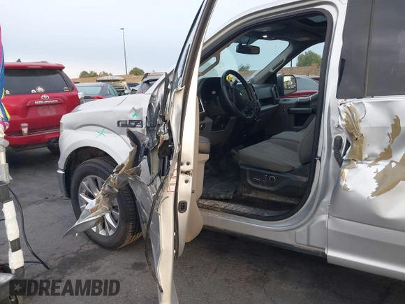 2015 Ford F-150 XL with VIN 1FTEW1CG4FKF06463, listed as a IAAI auction lot 41798824 with 45,809 mi miles and . Bid and sale history available at DreamBid. Image 5.