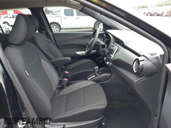 2019 Nissan Kicks SV with VIN 3N1CP5CU5KL543681, listed as a IAAI auction lot 42328297 with 35,736 mi miles and . Bid and sale history available at DreamBid. Image 5.