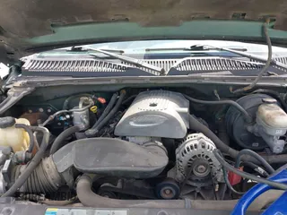2005 Chevrolet Silverado 1500 LS with VIN 2GCEC13T351325486, listed as a IAAI auction lot 42099314 with 225,697 mi miles. Bid and sale history available at carsss.com. Image 10.