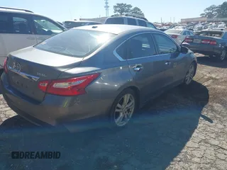 2016 Nissan Altima SR with VIN 1N4BL3AP9GC109763, listed as a IAAI auction lot 41851439 with 153,379 mi miles and . Bid and sale history available at carsss.com. Image 4.
