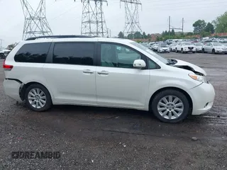 2014 Toyota Sienna Limited z VIN 5TDDK3DC4ES081882, wystawiony jako IAAI lot #42270167 z przebiegiem 58 723 mil mil oraz . Historia ofert i sprzedaży dostępna na DreamBid. Obrazek 14.