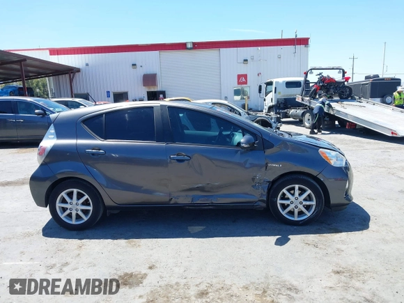 2012 Toyota Prius One z VIN JTDKDTB34C1015136, wystawiony jako IAAI lot #42332607 z przebiegiem 134 905 mil mil oraz . Historia ofert i sprzedaży dostępna na DreamBid. Obrazek 13.