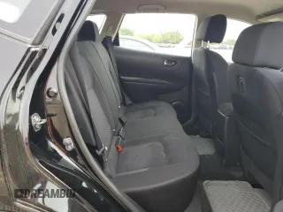 2015 Nissan Rogue S z VIN JN8AS5MV9FW260988, wystawiony jako Copart lot #82910494 z przebiegiem 104 086 mil mil oraz Szkody całkowita. Historia ofert i sprzedaży dostępna na DreamBid. Obrazek 10.