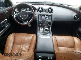 2016 Jaguar XJ R-Sport with VIN SAJWJ1CD3G8V98397, listed as a Copart auction lot 82135843 with 111,657 mi miles and . Bid and sale history available at DreamBid. Image 8.