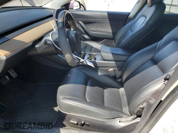 2019 Tesla Model 3 Long Range with VIN 5YJ3E1EB0KF437418, listed as a Copart auction lot 50729915 with 105,148 mi miles and Salvage Title. Bid and sale history available at DreamBid. Image 7.