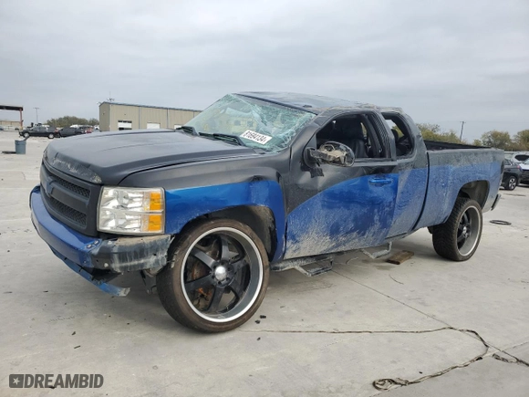 2008 Chevrolet Silverado 1500 LTZ with VIN 1GCEK19098Z298886, listed as a Copart auction lot 81694134 with 125,941 mi miles and Salvage Title. Bid and sale history available at carsss.com. Image 1.
