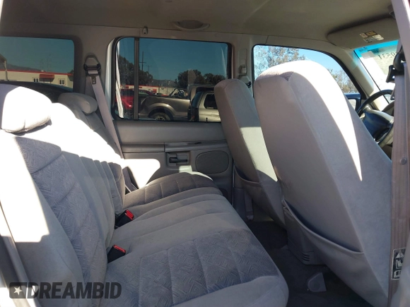 2001 Ford Explorer XLT with VIN 1FMZU63P51UB23659, listed as a IAAI auction lot 41829531 with 139,138 mi miles and . Bid and sale history available at DreamBid. Image 8.