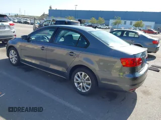 2011 Volkswagen Jetta SE с VIN 3VWDZ7AJ9BM395509, выставлен на аукционе IAAI как лот 41856879 с пробегом 126 169 миль миль и . История ставок и продаж доступна на DreamBid. Изображение 3.
