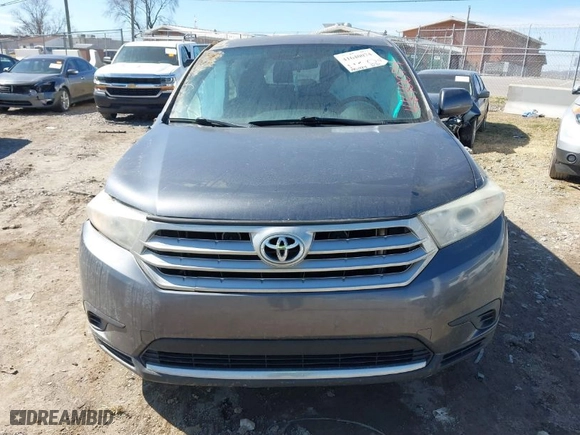 2012 Toyota Highlander with VIN 5TDBK3EH3CS123666, listed as a IAAI auction lot 41640074 with 195,424 mi miles. Bid and sale history available at carsss.com. Image 12.