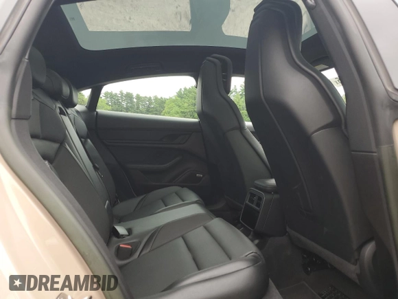 2022 Porsche Taycan 4S z VIN WP0AB2Y10NSA45834, wystawiony jako Copart lot #64102415 z przebiegiem 32 488 mil mil oraz Szkoda całkowita • Salvage title. Historia ofert i sprzedaży dostępna na DreamBid. Obrazek 10.