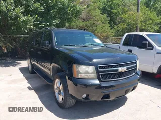 2009 Chevrolet Suburban 2LT с VIN 1GNFC26069R268703, выставлен на аукционе IAAI как лот 42723375 с пробегом 224 934 миль миль и . История ставок и продаж доступна на DreamBid. Изображение 1.