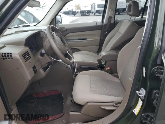 2007 Jeep Patriot Sport with VIN 1J8FF28W57D325641, listed as a Copart auction lot 45924175 with 115,048 mi miles and Salvage Title. Bid and sale history available at DreamBid. Image 7.