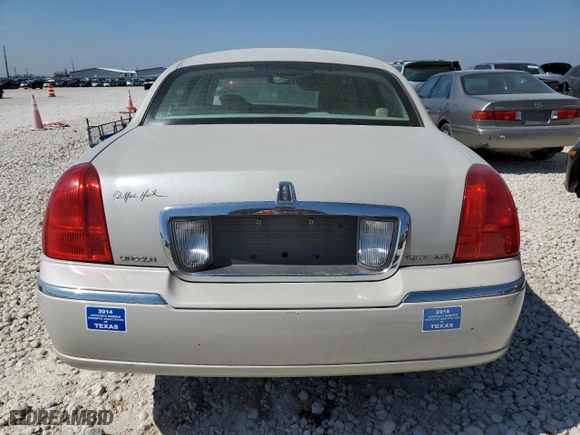 2007 Lincoln Town Car Signature Limited with VIN 1LNHM82V97Y613627, listed as a Copart auction lot 48989505 with 113,786 mi miles and Salvage Title. Bid and sale history available at carsss.com. Image 6.