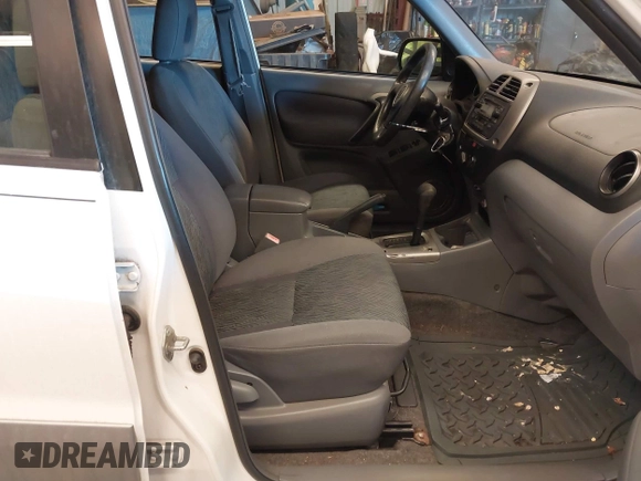 2003 Toyota RAV4 with VIN JTEGH20V830112592, listed as a IAAI auction lot 41572749 with 177,484 mi miles. Bid and sale history available at carsss.com. Image 5.