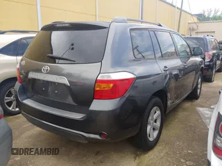 2010 Toyota Highlander with VIN 5TDZK3EH1AS010097, listed as a Copart auction lot 54011725 with 228,242 mi miles and Clean title. Bid and sale history available at DreamBid. Image 4.