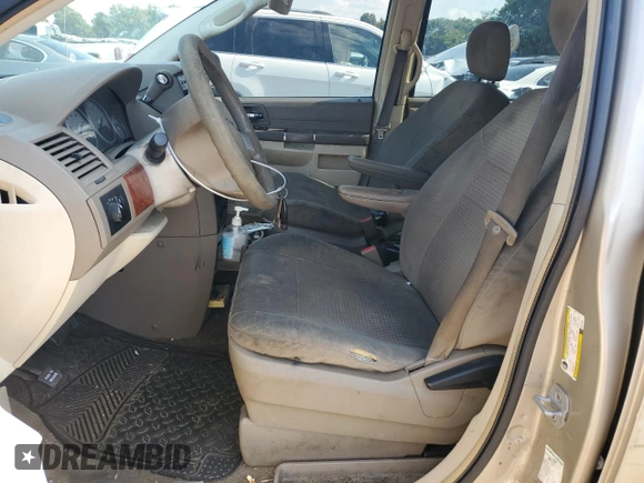 2008 Chrysler Town & Country LX with VIN 2A8HR44H68R617462, listed as a Copart auction lot 68522444 with 169,155 mi miles and Salvage Title. Bid and sale history available at DreamBid. Image 7.