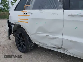 2018 Jeep Grand Cherokee Altitude with VIN 1C4RJFAG6JC164906, listed as a IAAI auction lot 42302611 with 81,447 mi miles and . Bid and sale history available at DreamBid. Image 6.