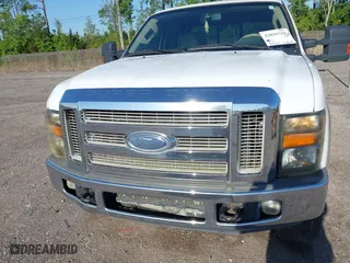 2008 Ford Super Duty F-250 SRW XL with VIN 1FTSW21R28EA64586, listed as a IAAI auction lot 42035755 with 247,707 mi miles. Bid and sale history available at carsss.com. Image 6.