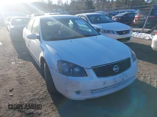 2006 Nissan Altima 2.5 with VIN 1N4AL11D46N340014, listed as a IAAI auction lot 41697482 with 165,757 mi miles. Bid and sale history available at carsss.com. Image 1.