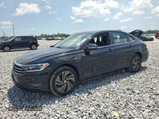 2019 Volkswagen Jetta SEL Premium с VIN 3VWG57BU8KM231749, выставлен на аукционе Copart как лот 57133495 с пробегом 27 872 миль миль и Списание • Salvage title. История ставок и продаж доступна на DreamBid. Изображение 1.