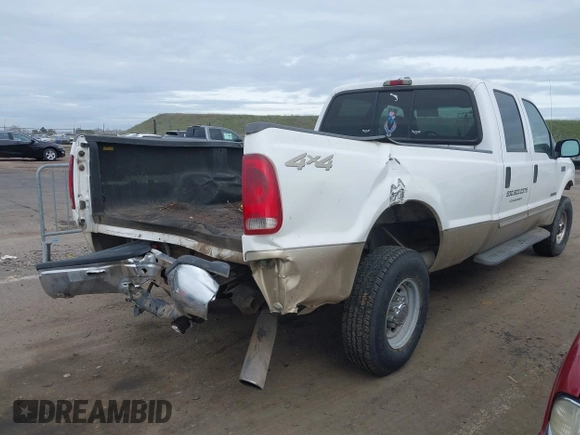 2000 Ford Super Duty F-250 XL with VIN 1FTNW21F5YEE13839, listed as a IAAI auction lot 38604393 with 288,366 mi miles. Bid and sale history available at carsss.com. Image 4.