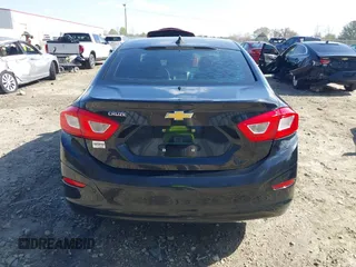 2017 Chevrolet Cruze LS z VIN 1G1BC5SM6H7107353, wystawiony jako IAAI lot #41817282 z przebiegiem 169 385 mil mil oraz . Historia ofert i sprzedaży dostępna na DreamBid. Obrazek 16.